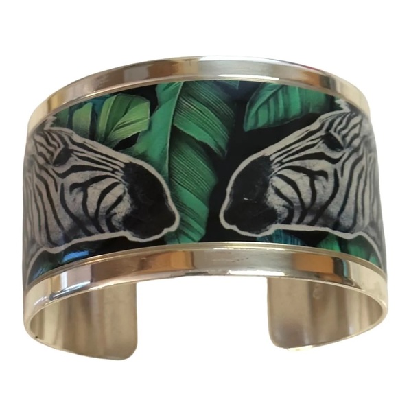 NWT Brighton Pop Appeal Zebra Cuff
Bracelet - Picture 4 of 5